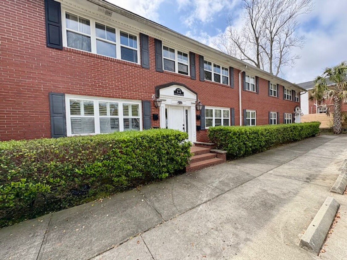 Primary Photo - 161 St Margaret St