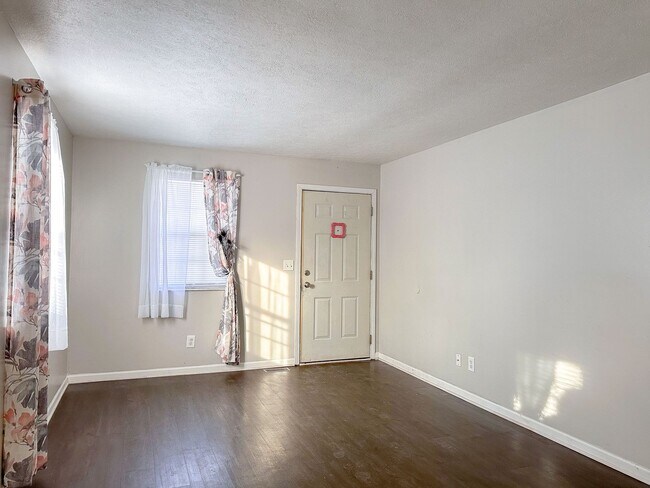 Foto del edificio - 1340 S Elizabeth St