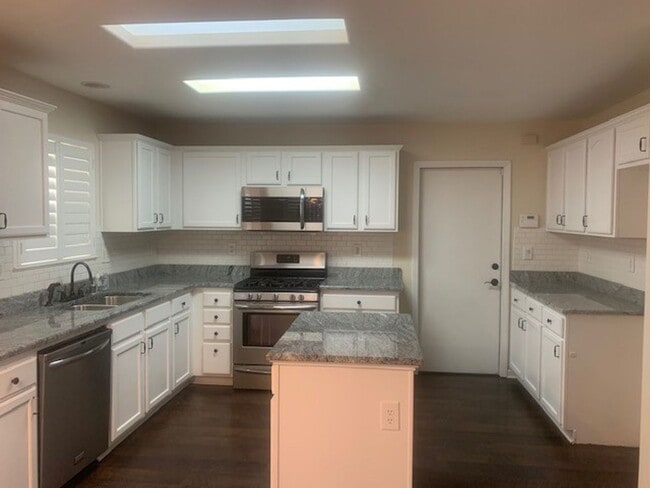 Building Photo - 11119 Edna Valley St