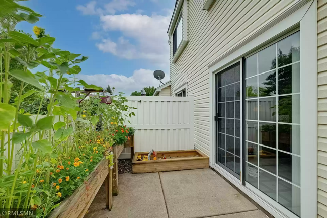 Foto del edificio - 13223 Bush Ln