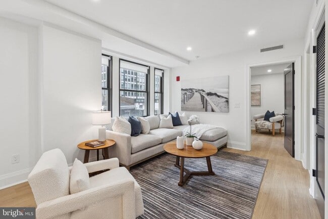 Foto del edificio - 135 S 19th St