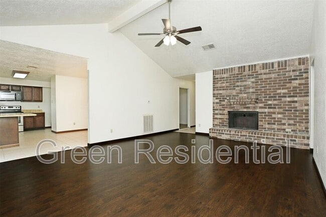 Foto del edificio - 1418 Crawley Ct