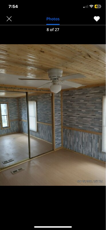 Building Photo - 1071 E Barron Rd