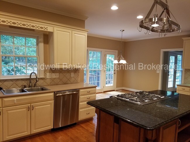 Building Photo - 223 Pebble Stone Ln, Matthews, NC, 28104