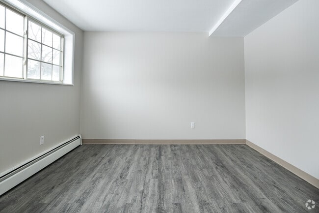 Interior Photo - Oneida Garden Apartments