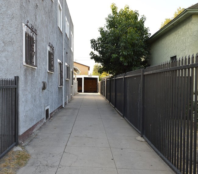 Driveway - 1148 E 48th St
