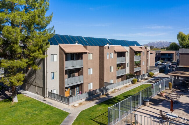 Foto del edificio - Tanque Verde Apartments