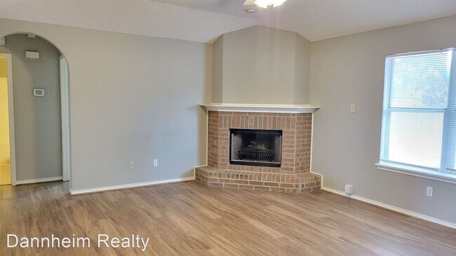 Foto del edificio - 3 br, 2 bath House - 6403 14th Street