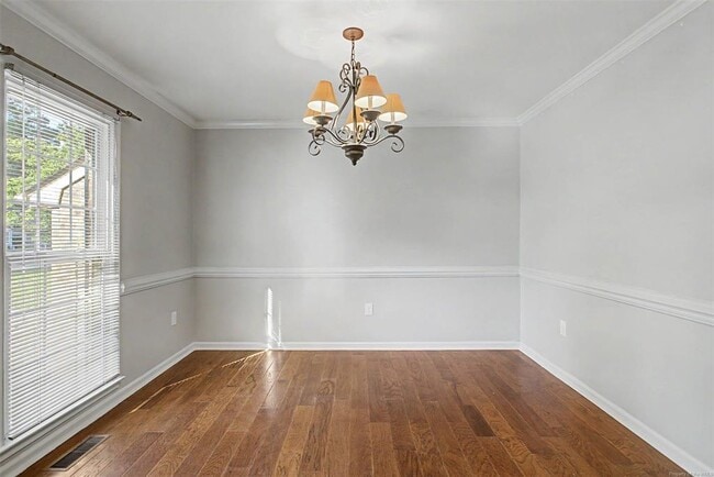 Building Photo - 128 Stone Lake Ct