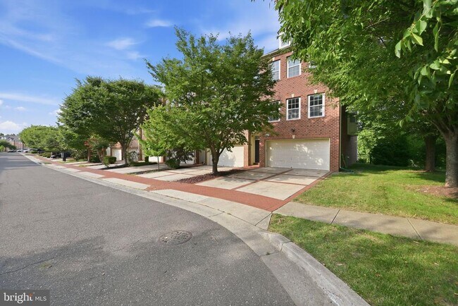Foto del edificio - 14658 Hawley Ln