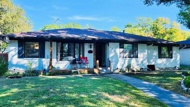 Building Photo - 2315 Homeway Cir