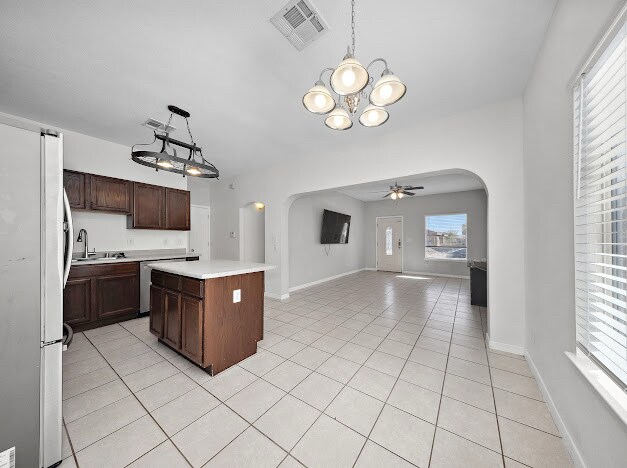 Foto del edificio - 7120 Mesquite Tree Ln