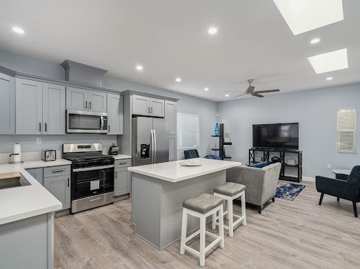 Foto del edificio - 3216 W 30th St