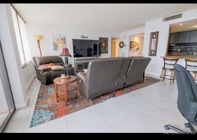 Foto del edificio - 450 W 7th St
