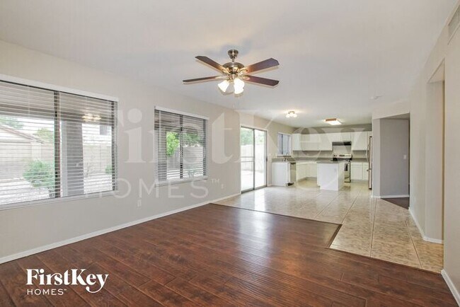 Foto del edificio - 8564 W Sunnyslope Ln
