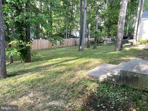 Building Photo - 415 Monmouth Dr