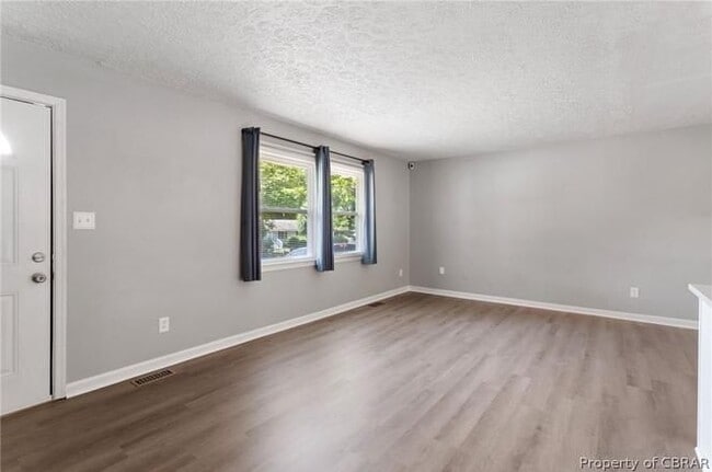 Building Photo - 2 Prince Edward Cir