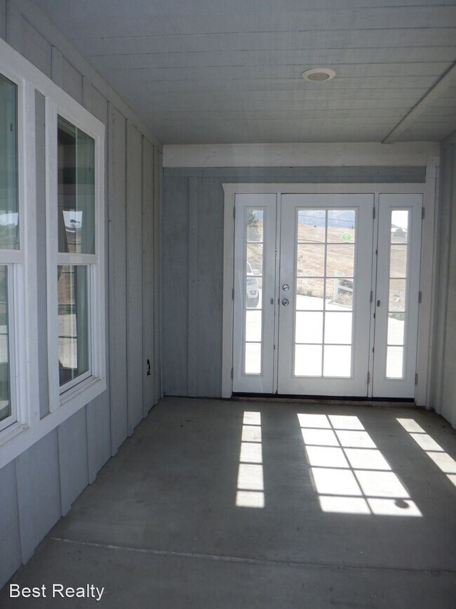 Foto del edificio - 4 br, 3 bath House - 23900 Sage Avenue