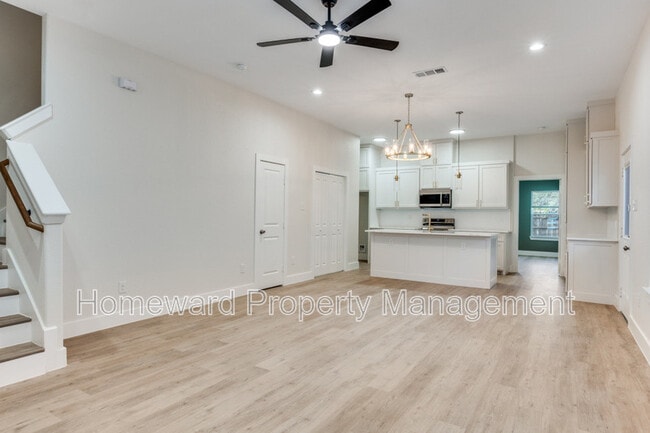 Foto del edificio - 827 Stamps Ave