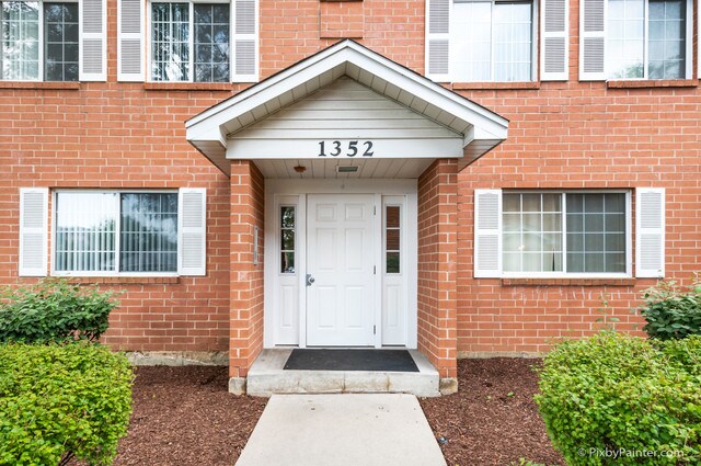 Building Photo - 1352 S Lorraine Rd