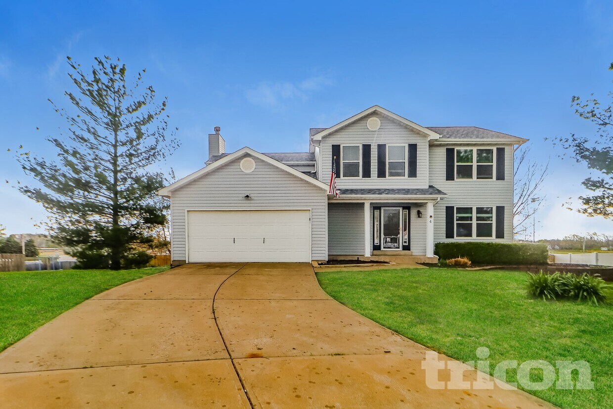 Primary Photo - 4 Sapphire Ct