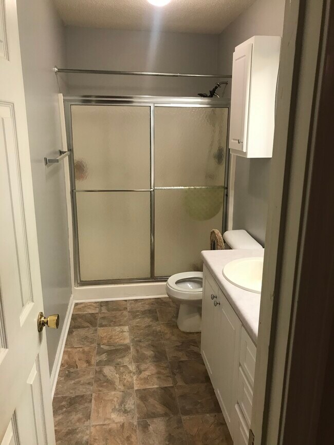 Foto del edificio - 139 Thorn Tree Ln