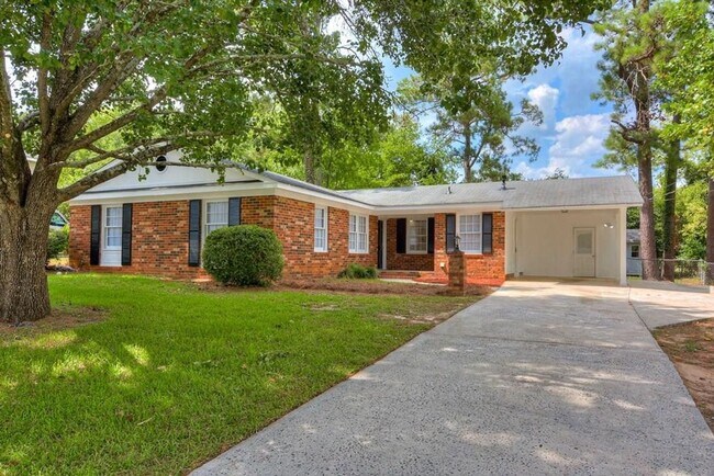 Foto del edificio - Updated 3 Bedroom 2 Bath off Furies Ferry!