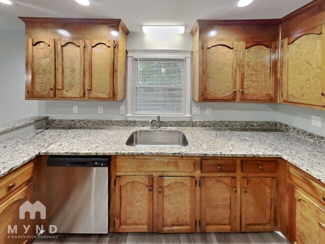 Foto del edificio - 4620 Hickory Grove Rd