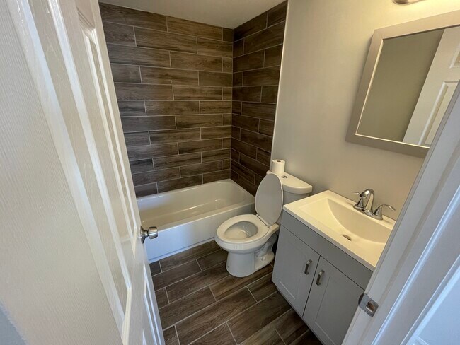 Bathroom - 1246 S 31st St