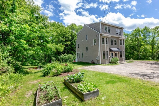 Building Photo - Berrys Mill