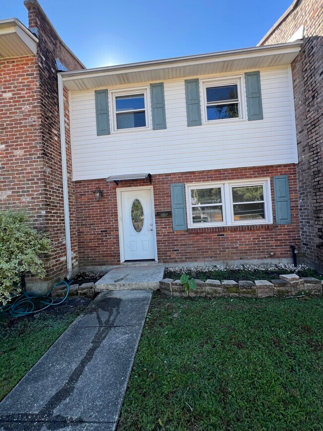 Building Photo - 218 Terry Pky