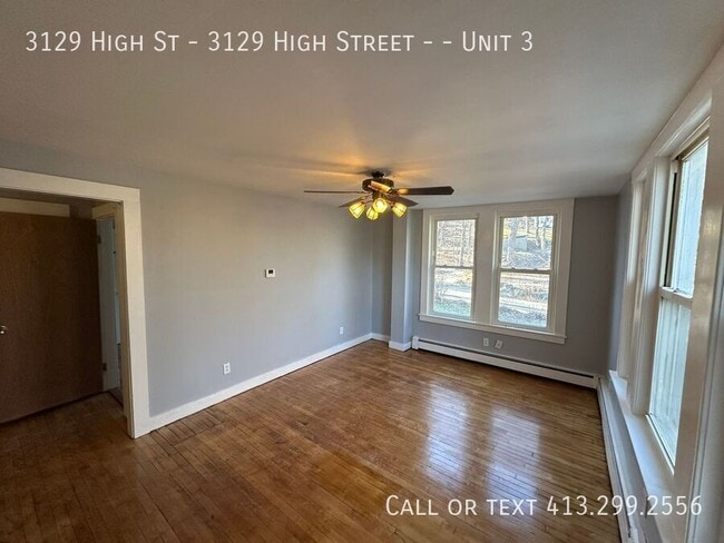 Building Photo - Newly Remodeled 2 Bedroom, 1 Bath Unit in ...