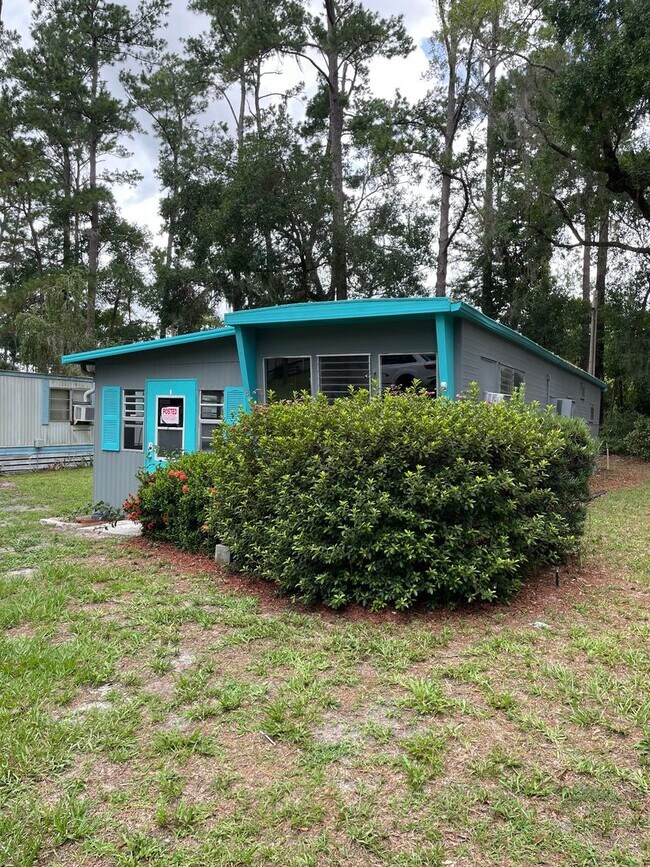 Foto del edificio - Handyman Special - Mobile Home for Lease o...