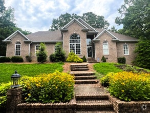 Building Photo - 159 Briggs Hill Rd