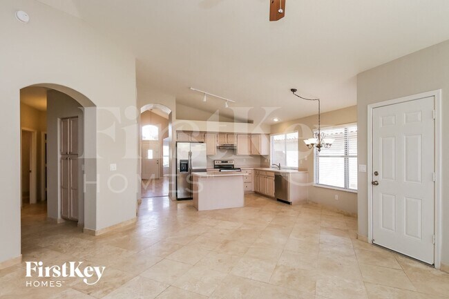 Building Photo - 1831 W Wildhorse Dr
