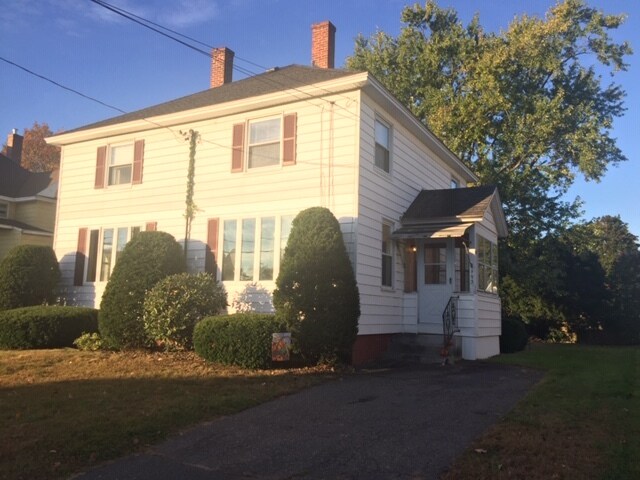 Foto principal - 193 Sewall St