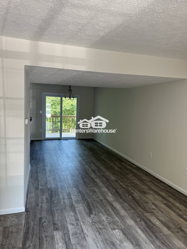 Building Photo - 455 Broadwater Rd