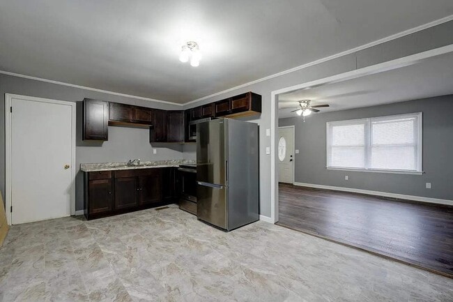 Building Photo - 421 sharpe st woodruff sc