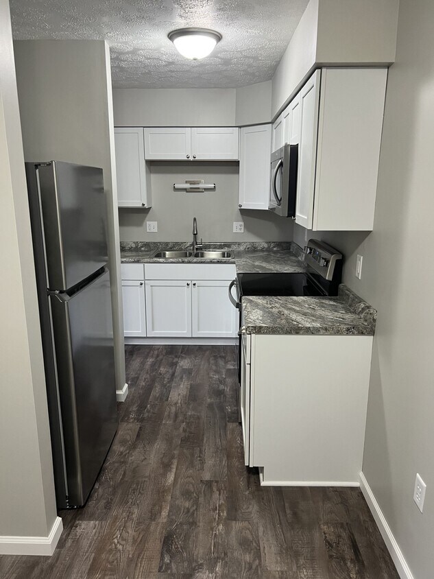 605 Lakeshore Dr Unit 2, Ishpeming, MI 49849 Apartment for Rent in