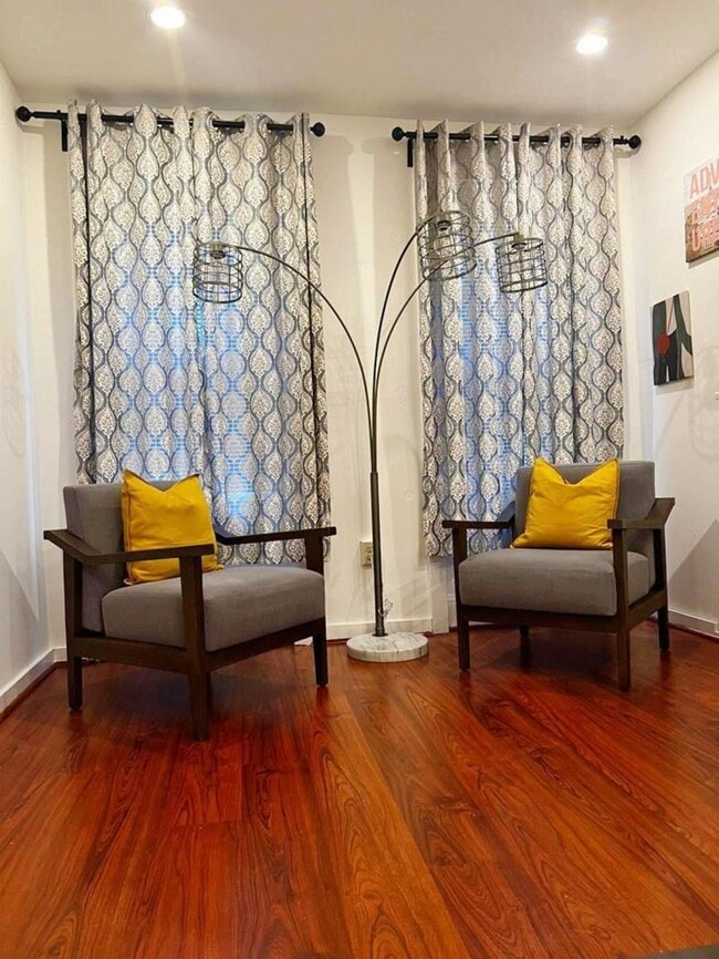 Foto del edificio - 1136 S Dorrance St