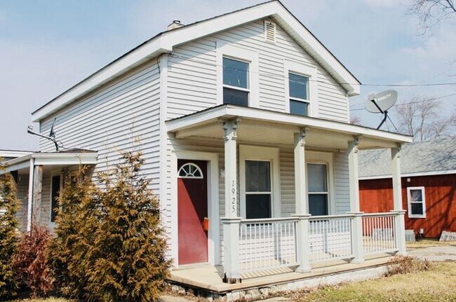 Foto del edificio - 1925 S State St