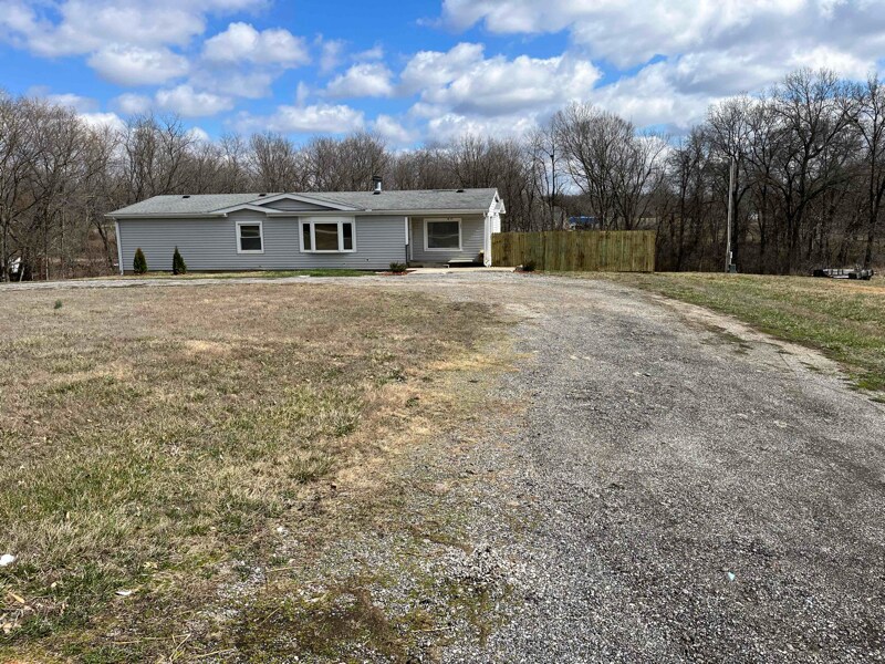 Primary Photo - 203 N Devasher Rd