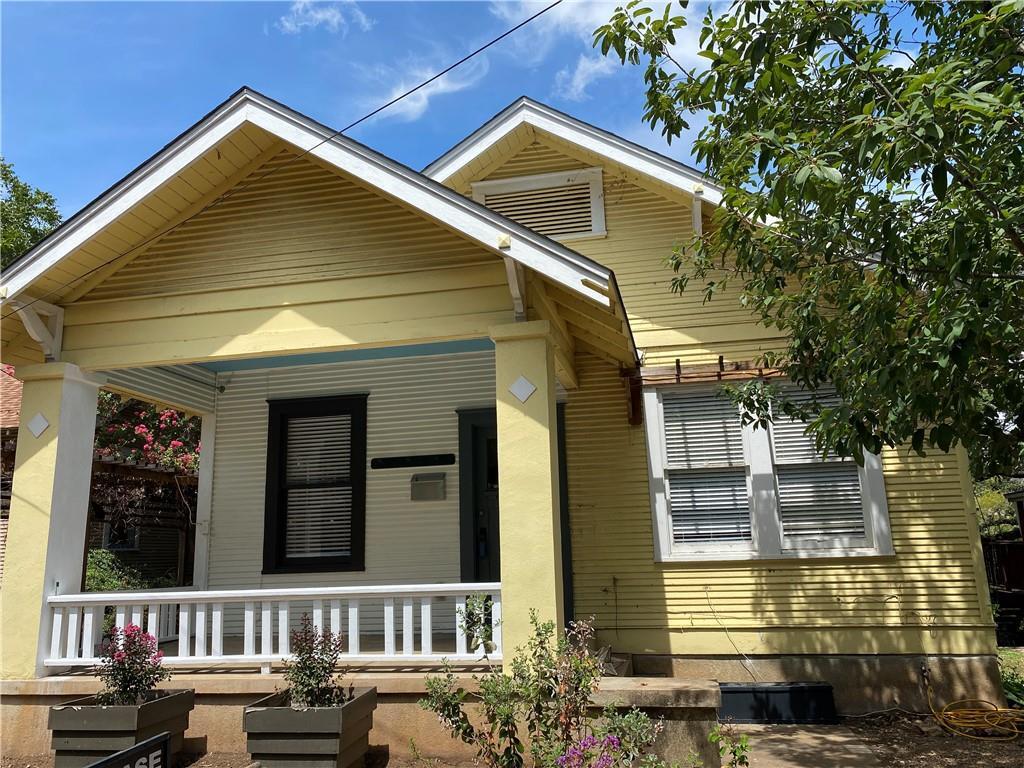 Primary Photo - 1704 Francis Ave