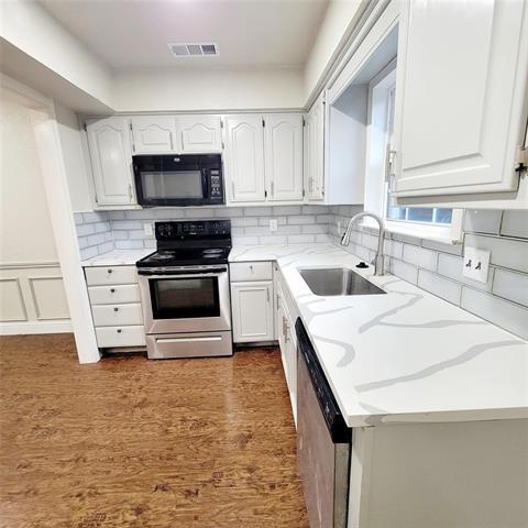 Foto del edificio - 230 McCarley Pl