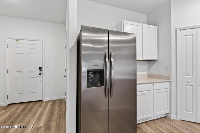 Foto del edificio - 3967 Mid Century St