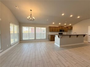 Building Photo - 348 Fox Cir