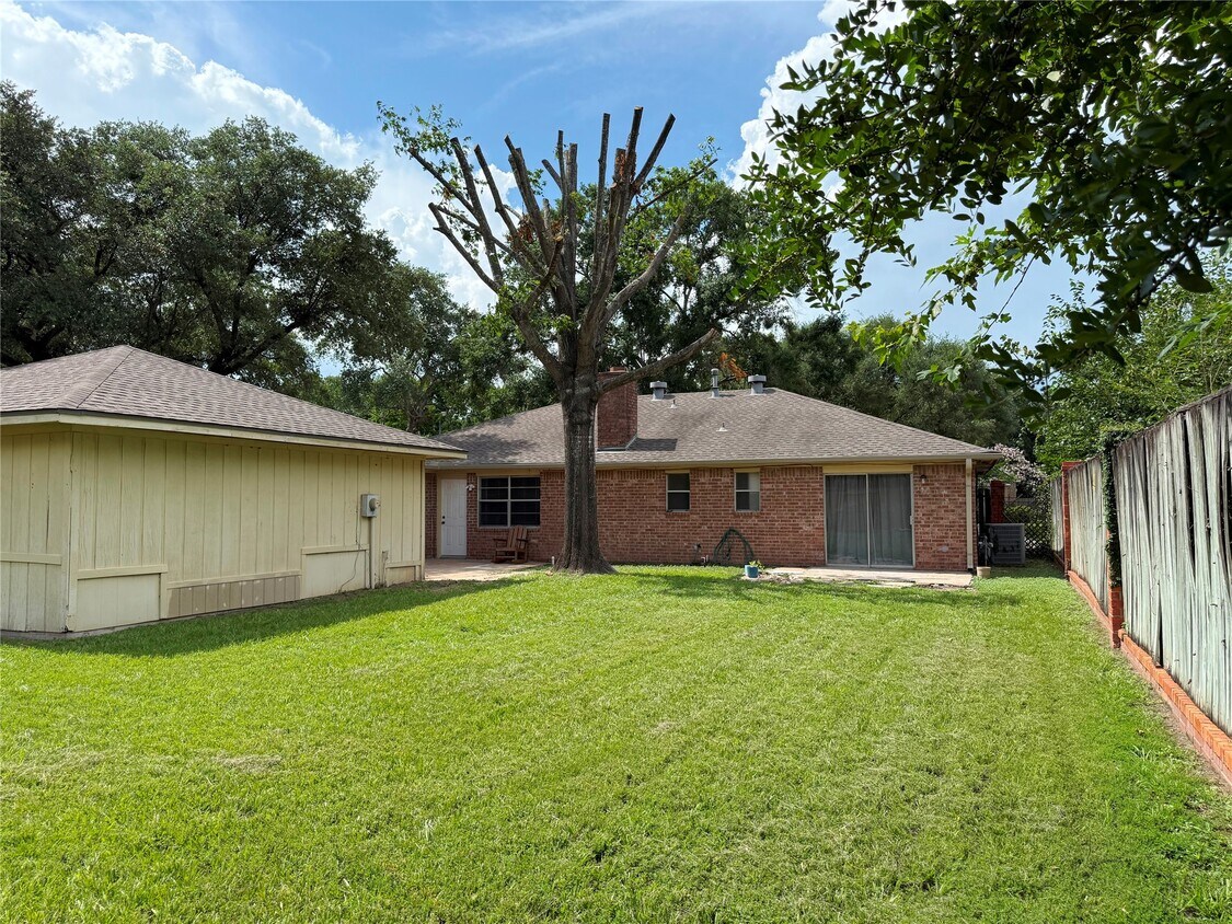 Foto del edificio - 13430 Exton Ln