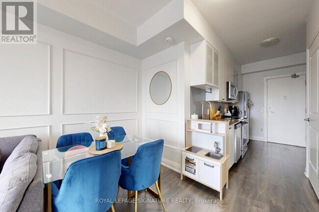 Photo du bâtiment - 3655 Kingston Rd