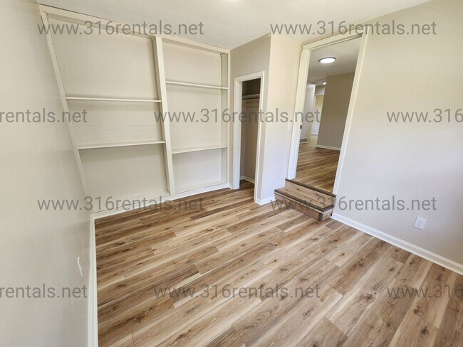 Foto del edificio - $1,250 - 3 bed 1 bath - Newly Renovated Si...