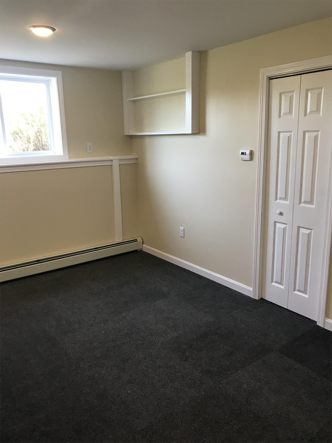 Building Photo - 39 Ducas Dr